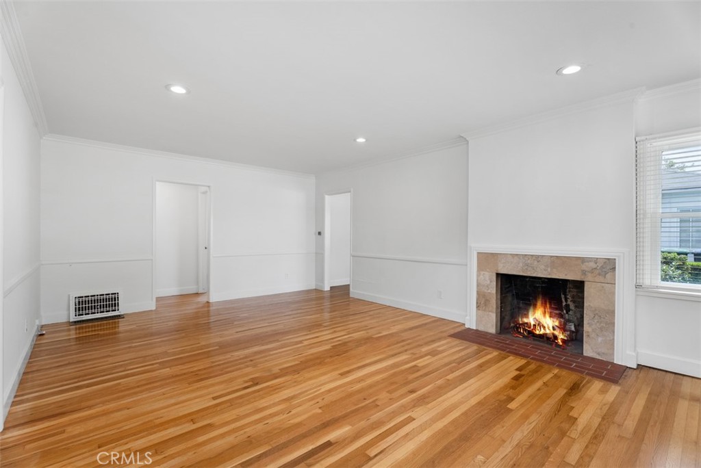 1707 N Olive Street Property Photo 4