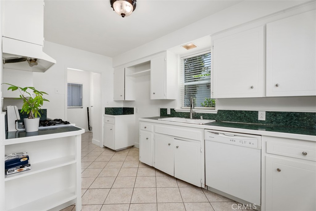 1707 N Olive Street Property Photo 10