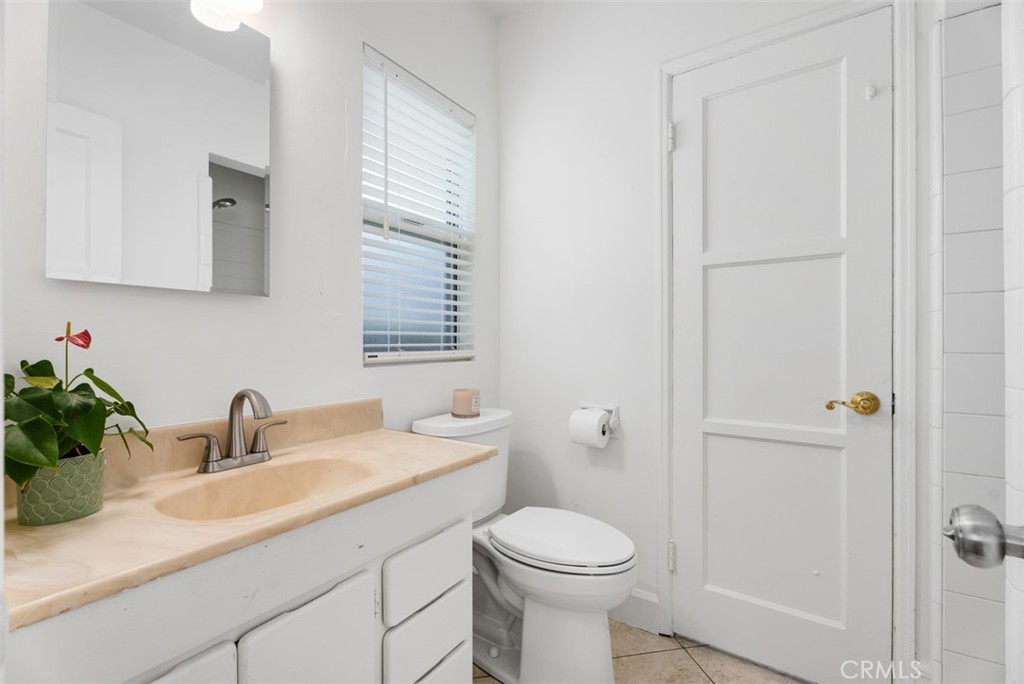 1707 N Olive Street Property Photo 18