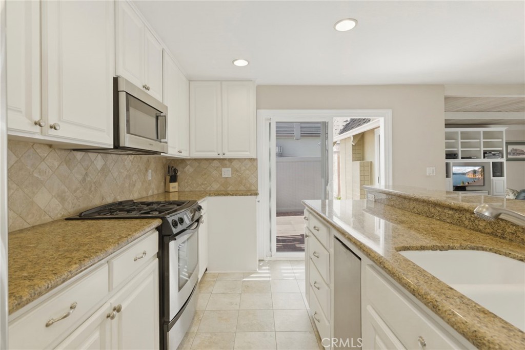 238 Walnut Street Property Photo 10