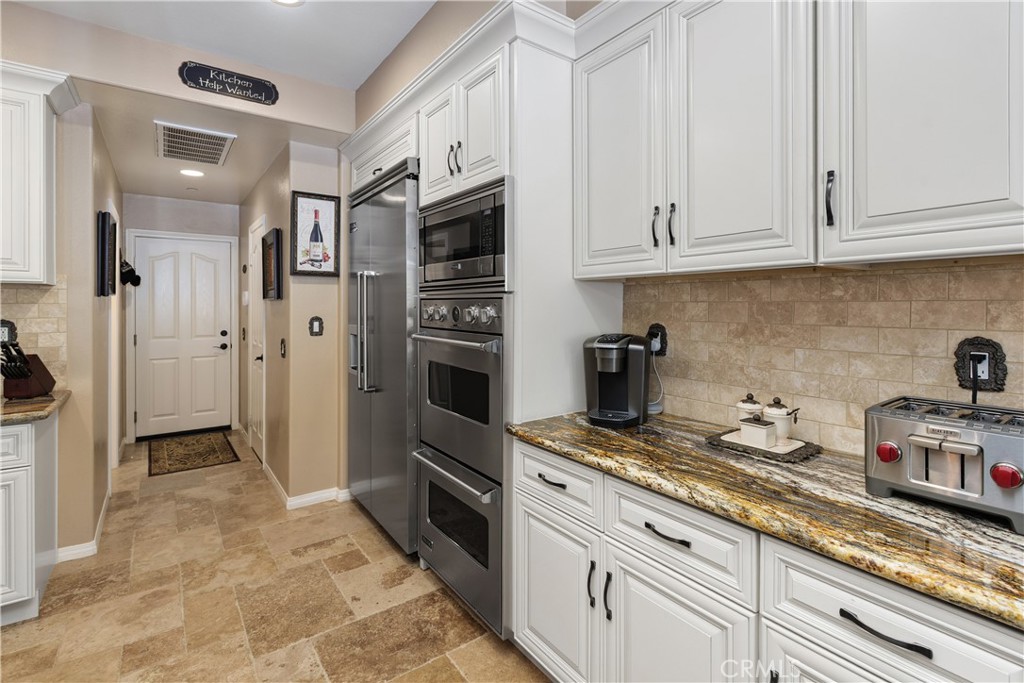 4025 Katsura Way Property Photo 8