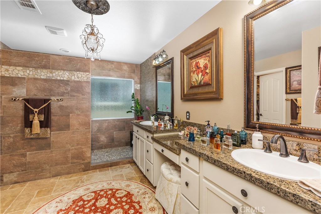 4025 Katsura Way Property Photo 16