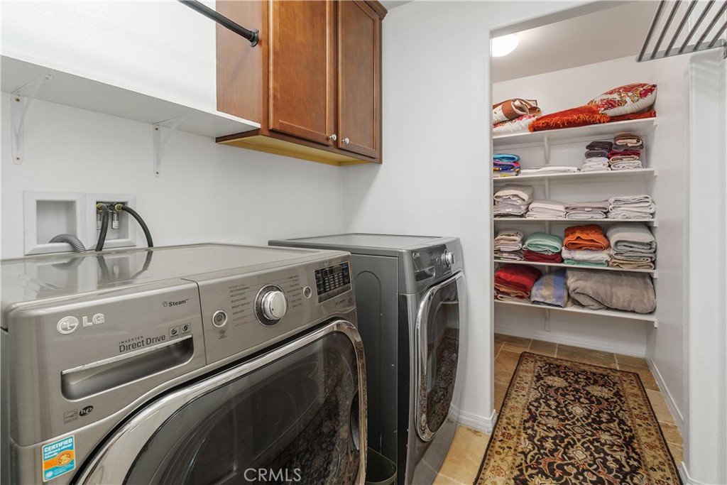 4025 Katsura Way Property Photo 24