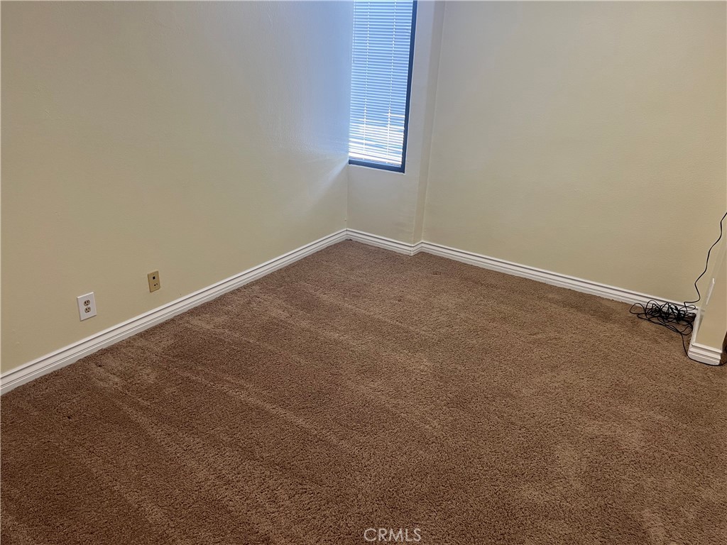 711 W 17th A9 Property Photo 10