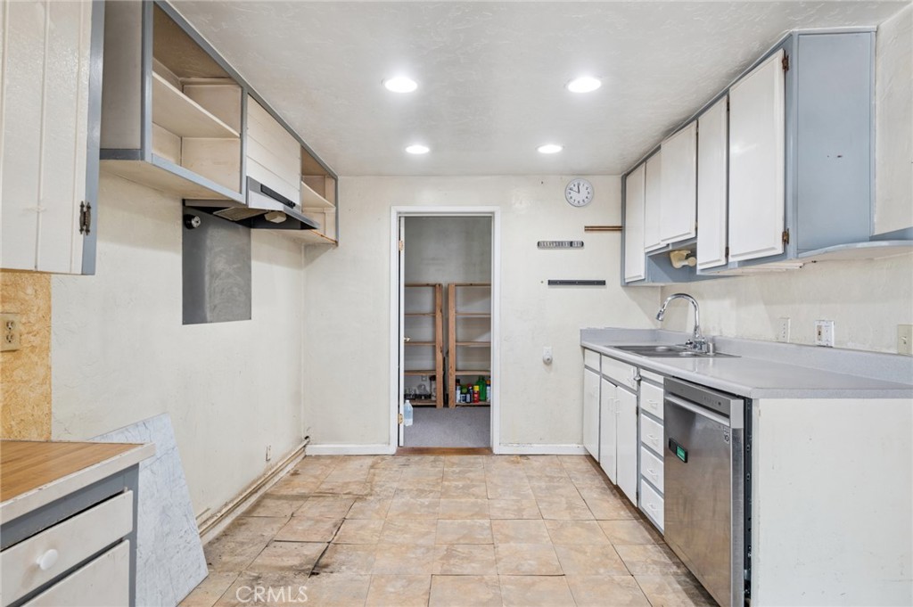 3214 Broad Street Property Photo 12