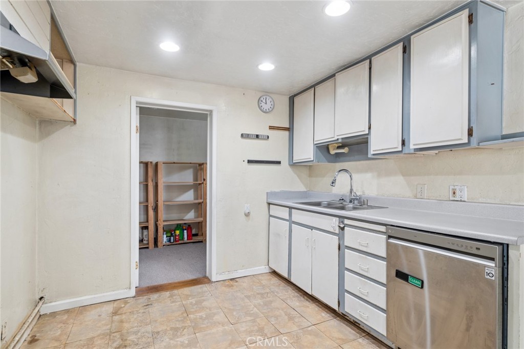 3214 Broad Street Property Photo 13