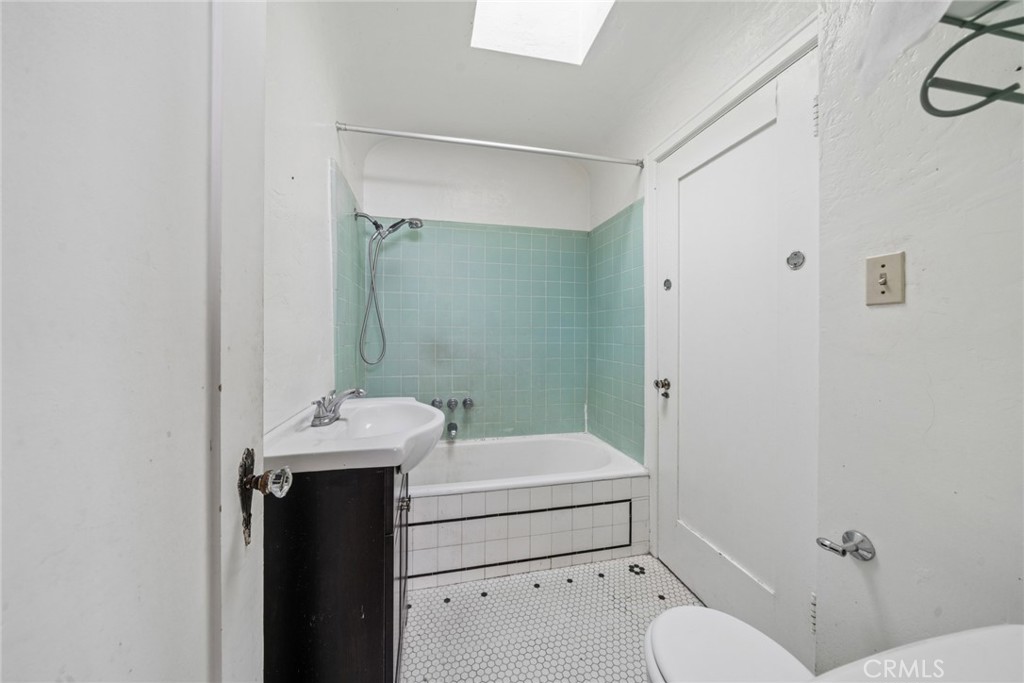 142 144 6th Street Property Photo 20