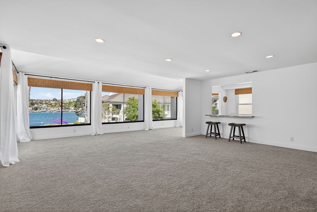 2137 Channel Property Photo 8