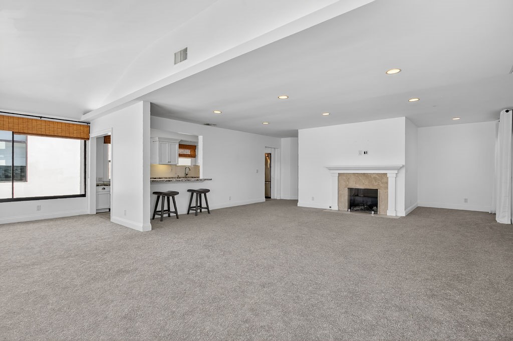 2137 Channel Property Photo 9