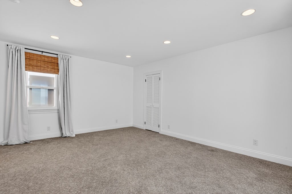 2137 Channel Property Photo 15