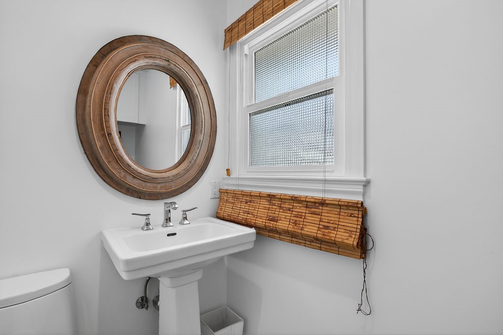 2137 Channel Property Photo 22