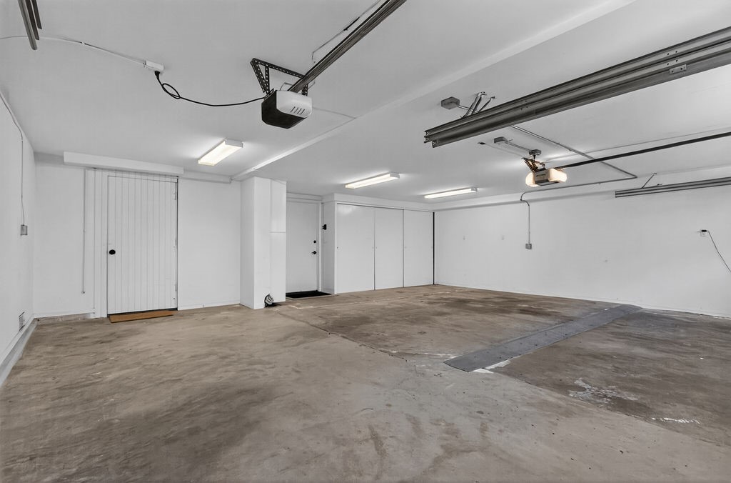 2137 Channel Property Photo 24