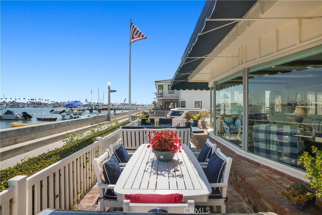 700 S Bay Front Property Photo 3