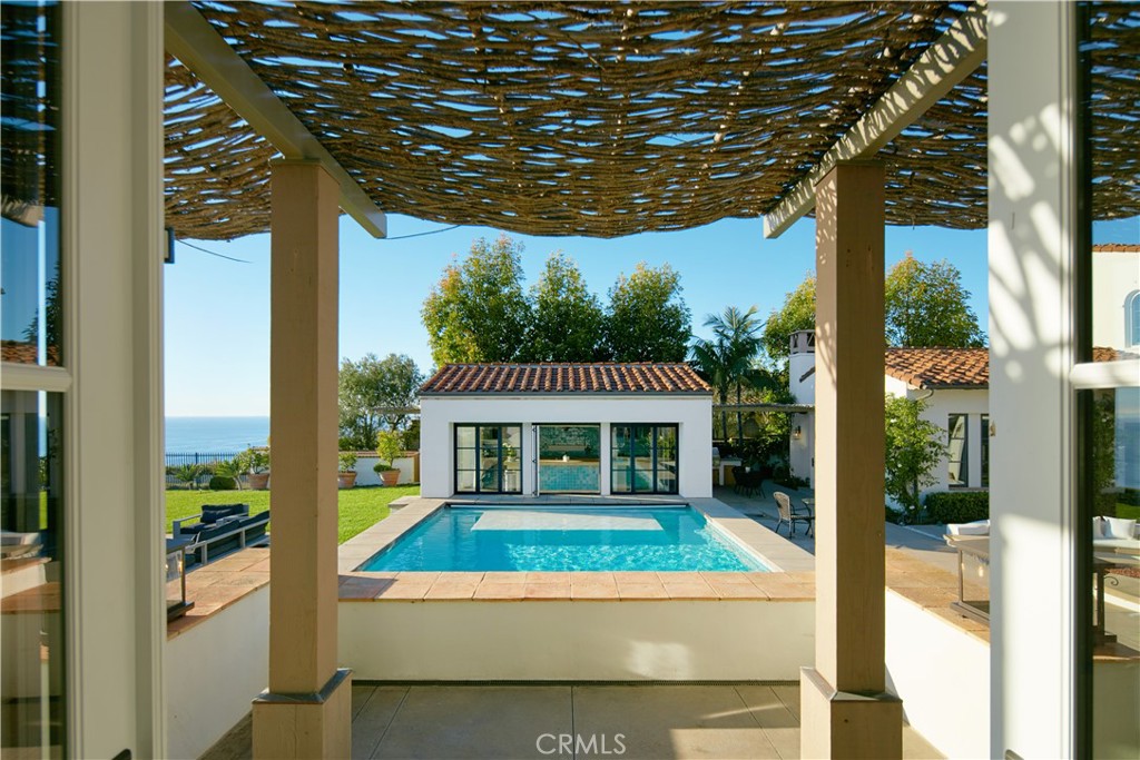 10 Shore Walk Property Photo 30