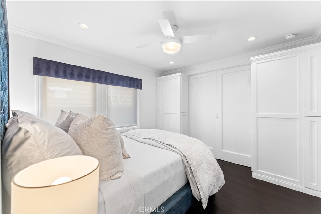 215 E Edgewater Property Photo 10