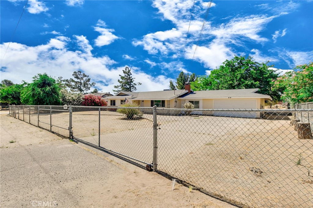 14347 Willow Property Photo 2