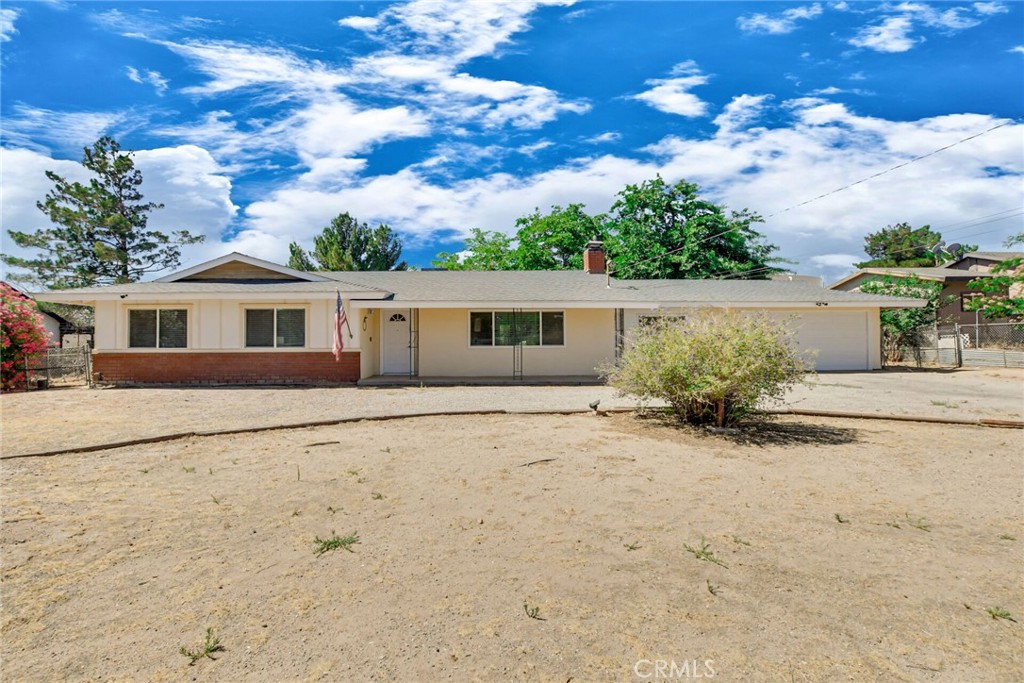 14347 Willow Property Photo 3