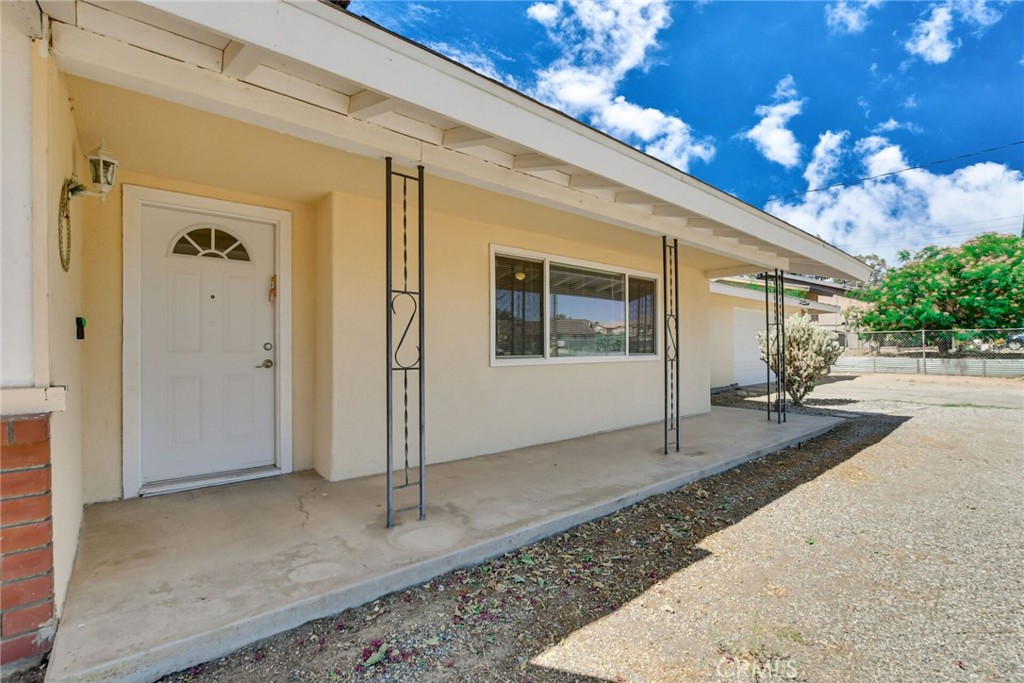 14347 Willow Property Photo 5