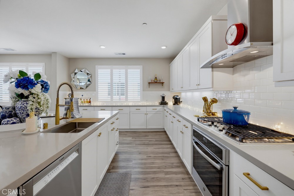 108 Tribeca Property Photo 8