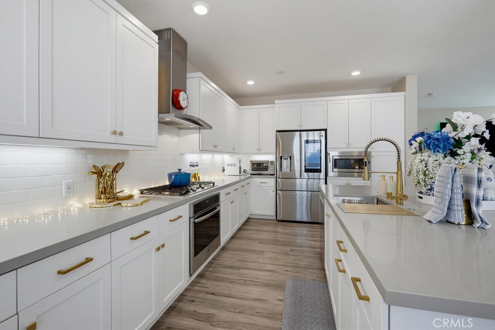 108 Tribeca Property Photo 9