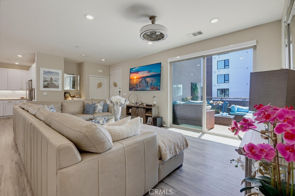 108 Tribeca Property Photo 22