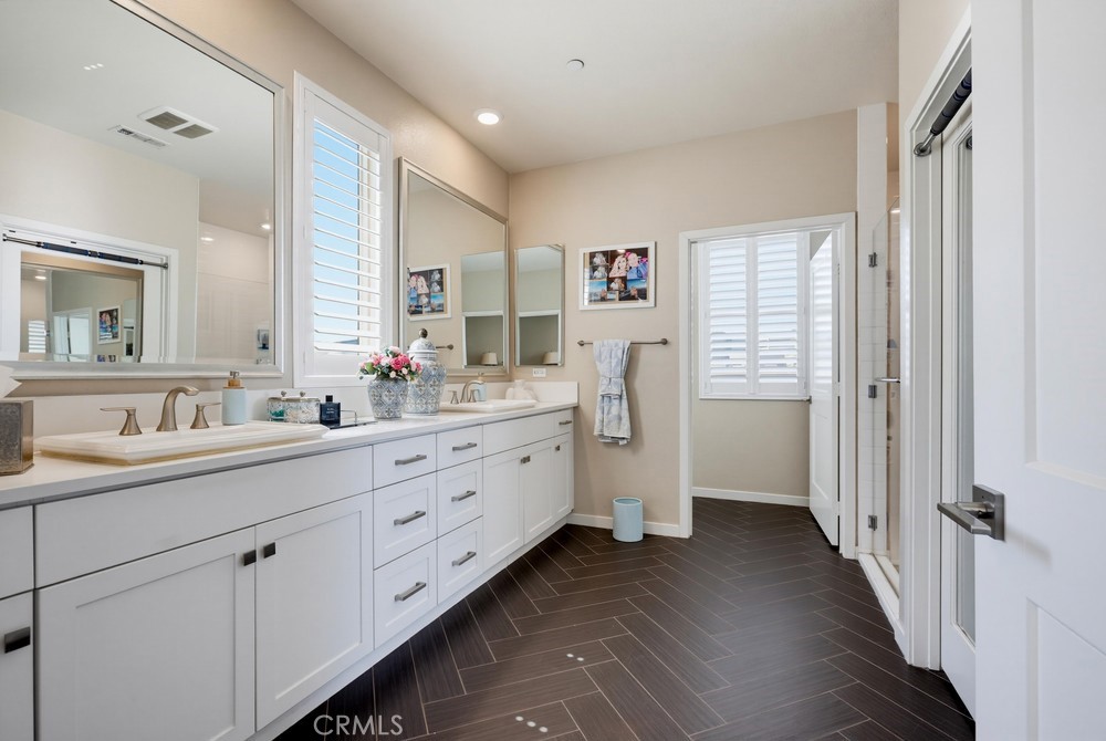 108 Tribeca Property Photo 35
