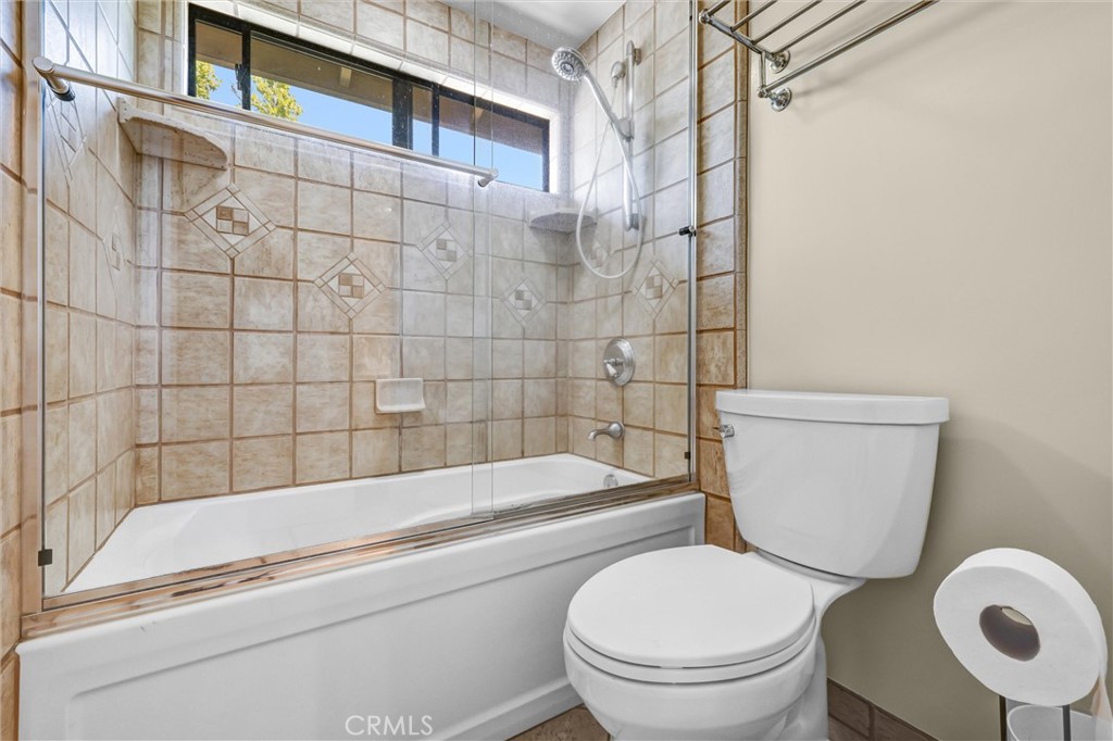 49 Pinewood Property Photo 24
