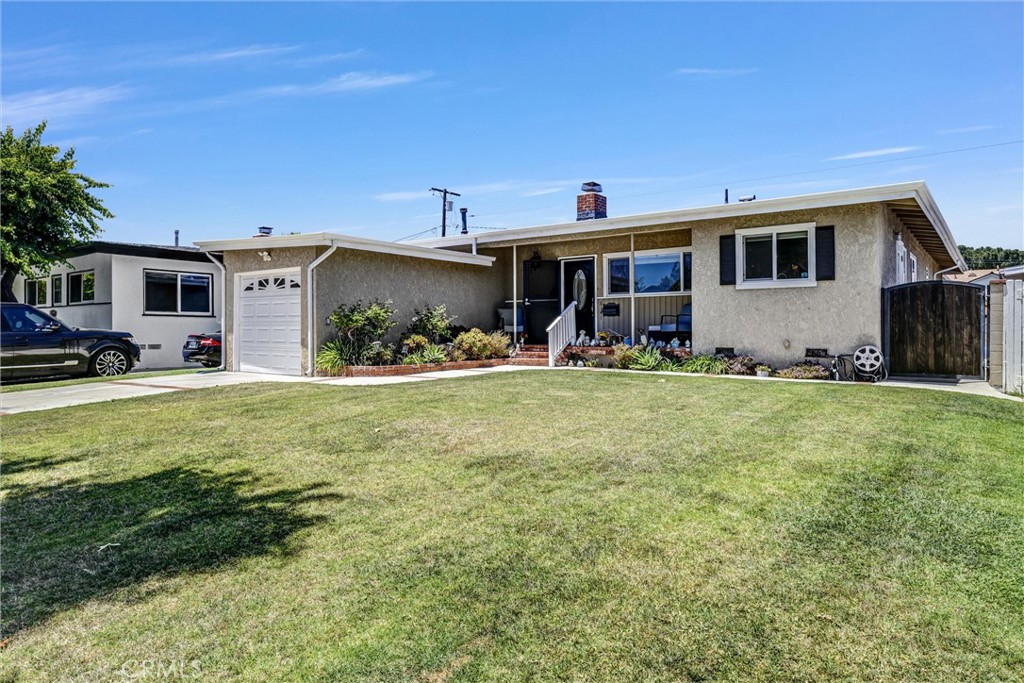 6141 E Huntdale Street E Property Photo 1