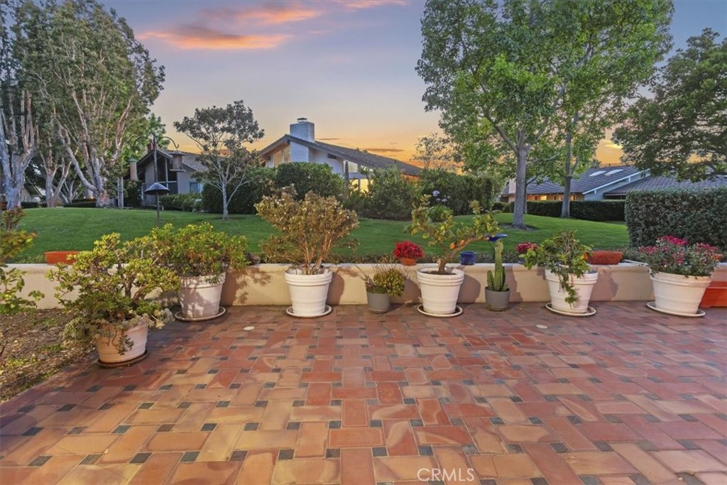 537 Vista Grande Property Photo 32