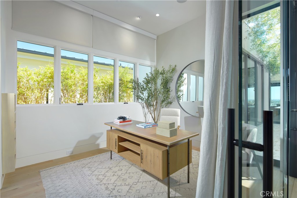 1201 Dolphin Terrace Property Photo 17