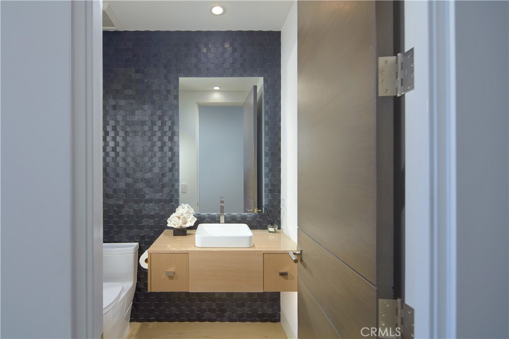 1201 Dolphin Terrace Property Photo 32