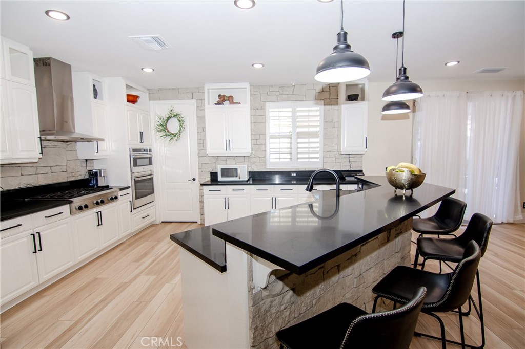 2056 Caltha Way Property Photo 4