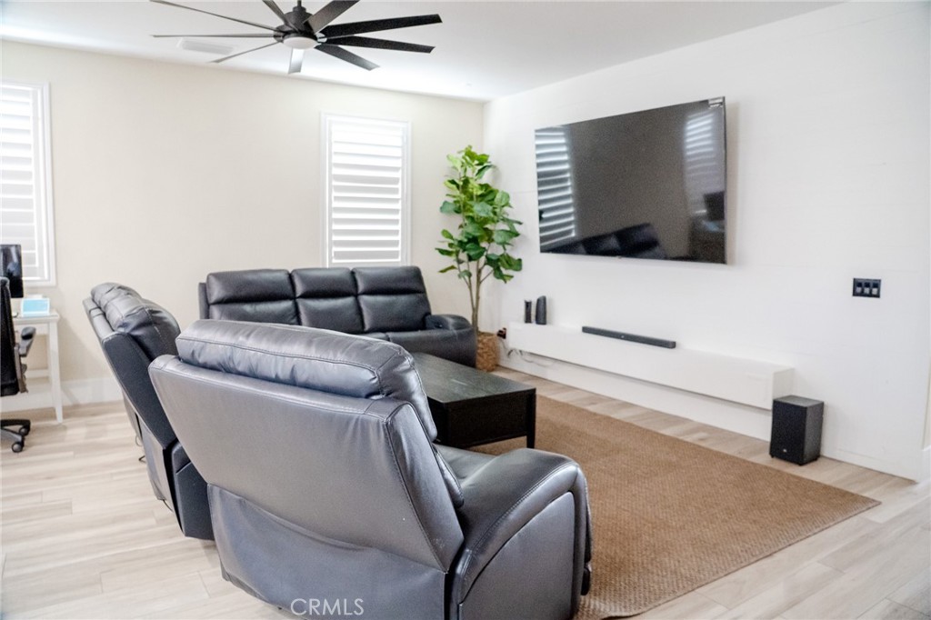 2056 Caltha Way Property Photo 10
