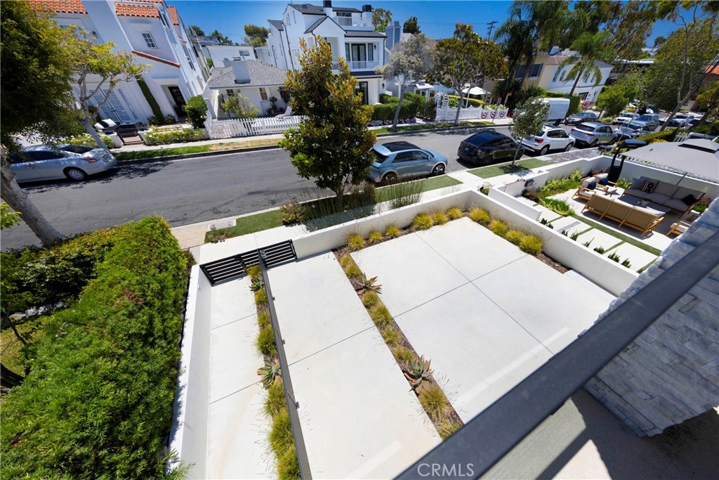 515 Jasmine Property Photo 5