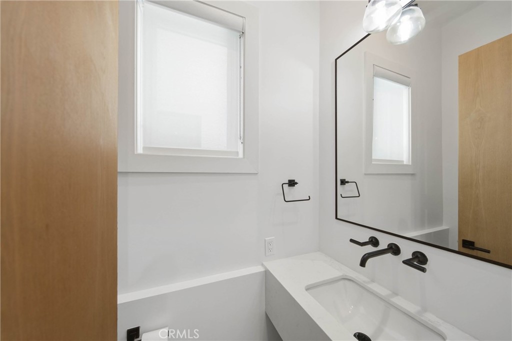 515 Jasmine Property Photo 29