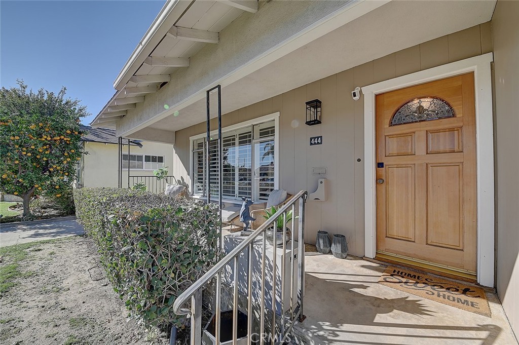 444 N Shattuck Place Property Photo 3