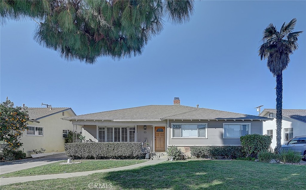 444 N Shattuck Place Property Photo 10