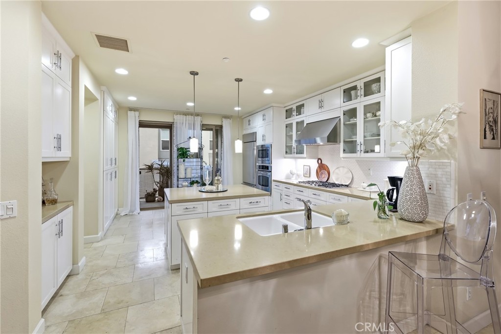 23 Vantis Property Photo 7