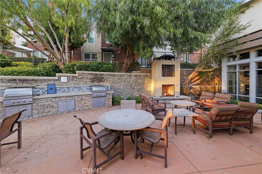 23 Vantis Property Photo 49