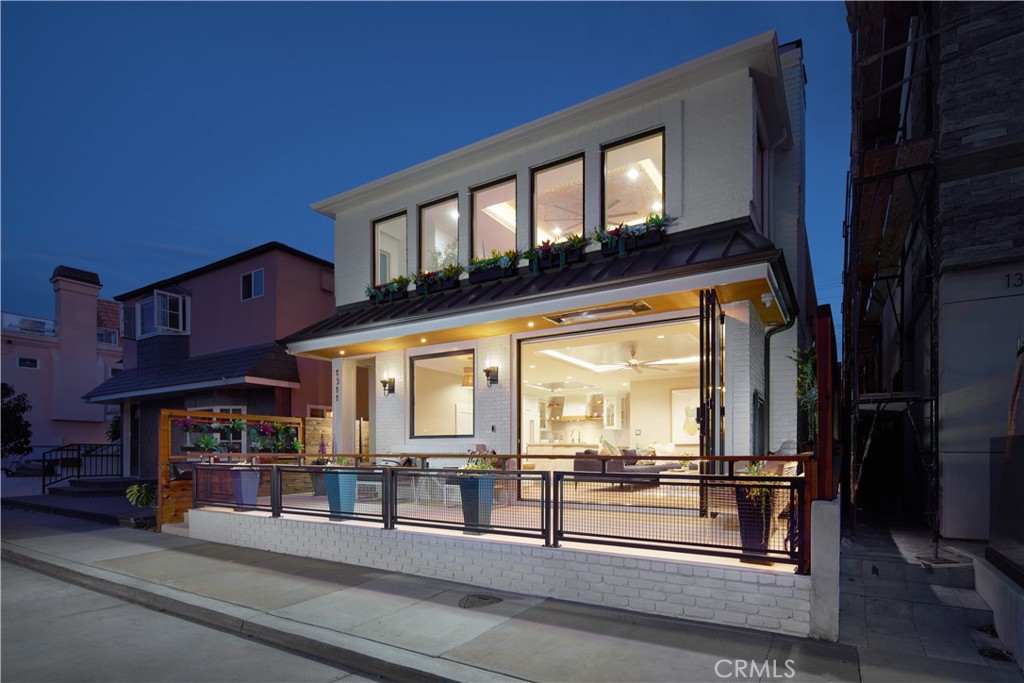 1311 W Bay Avenue Property Photo 1