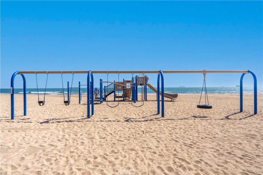 53 B Surfside Property Photo 8