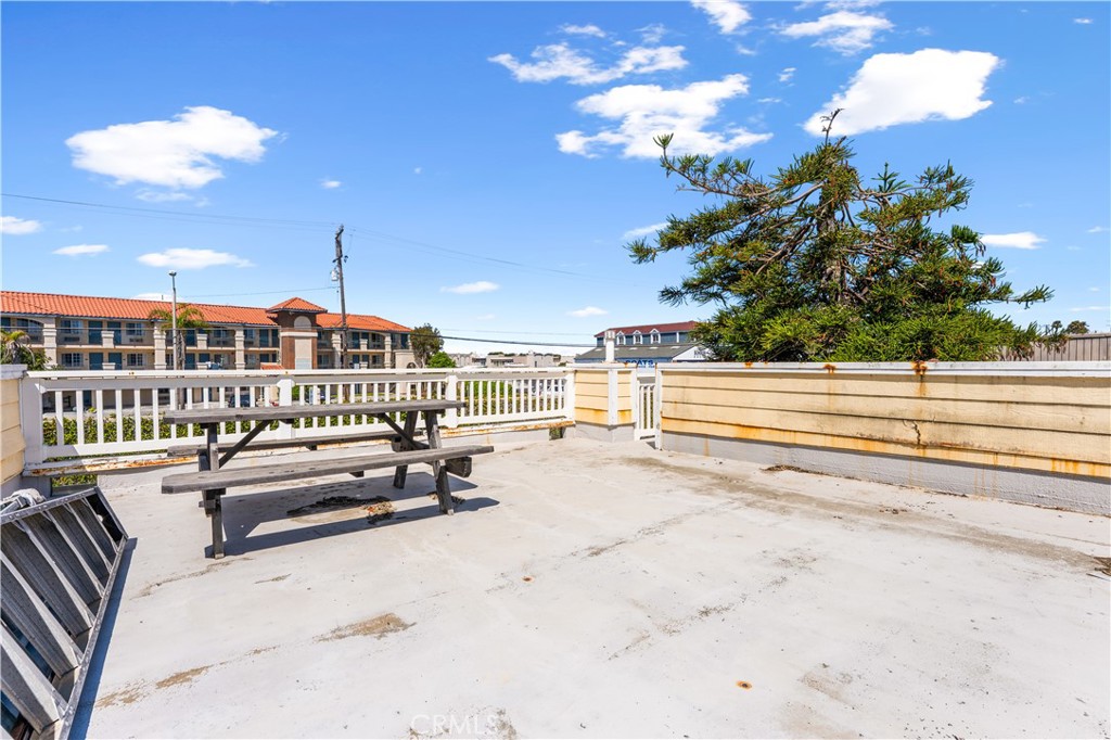 53 B Surfside Property Photo 17