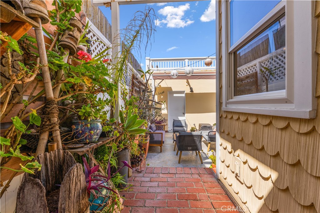 53 B Surfside Property Photo 18