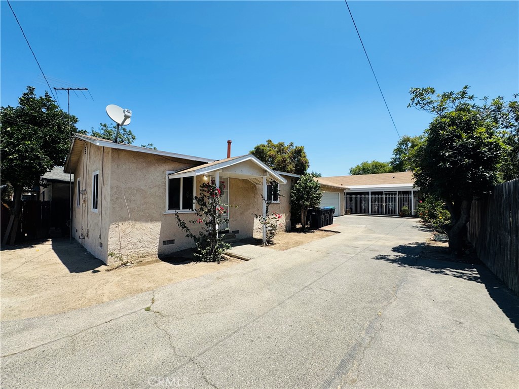 320 S Victoria Property Photo 18