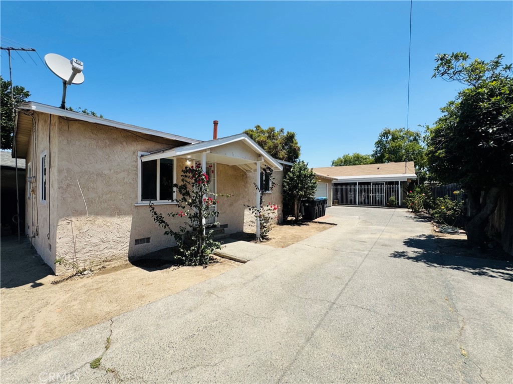320 S Victoria Property Photo 28