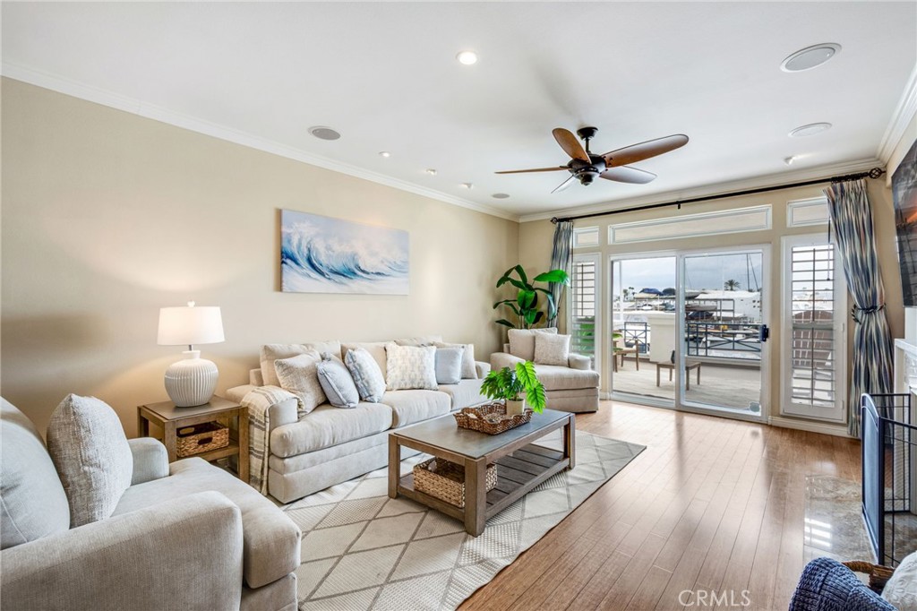 2600 213 Newport Property Photo 6