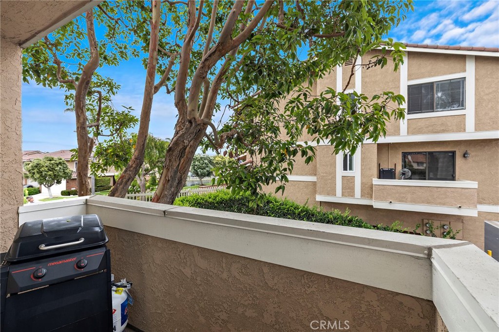 21038 Poolside Property Photo 22
