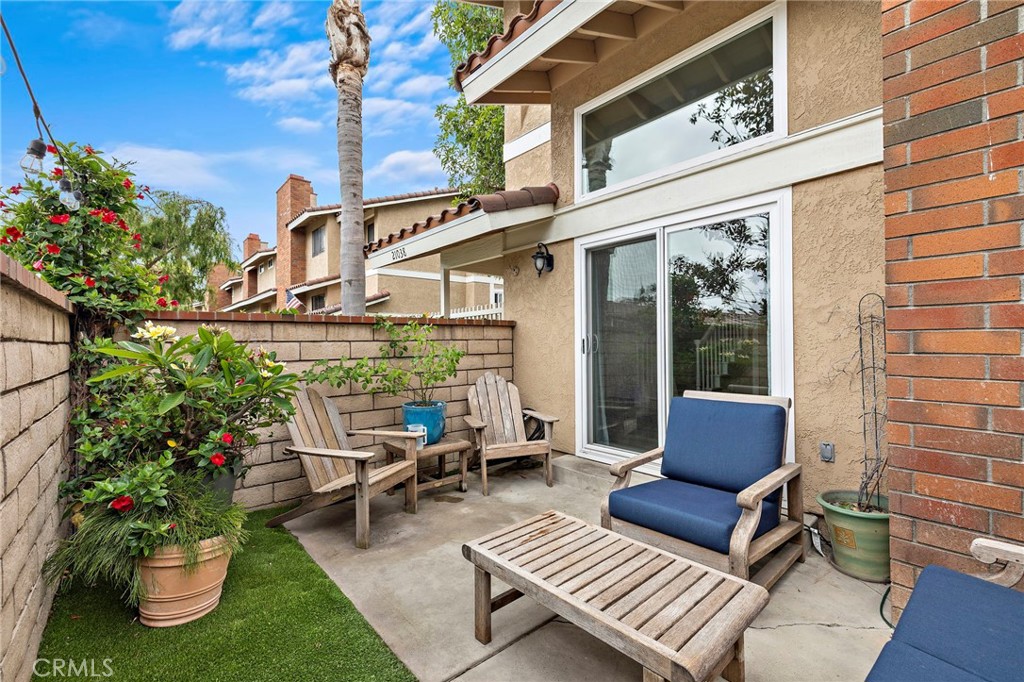 21038 Poolside Property Photo 26