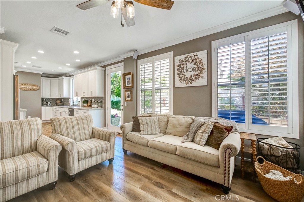 5846 Mimosa Court Property Photo 3