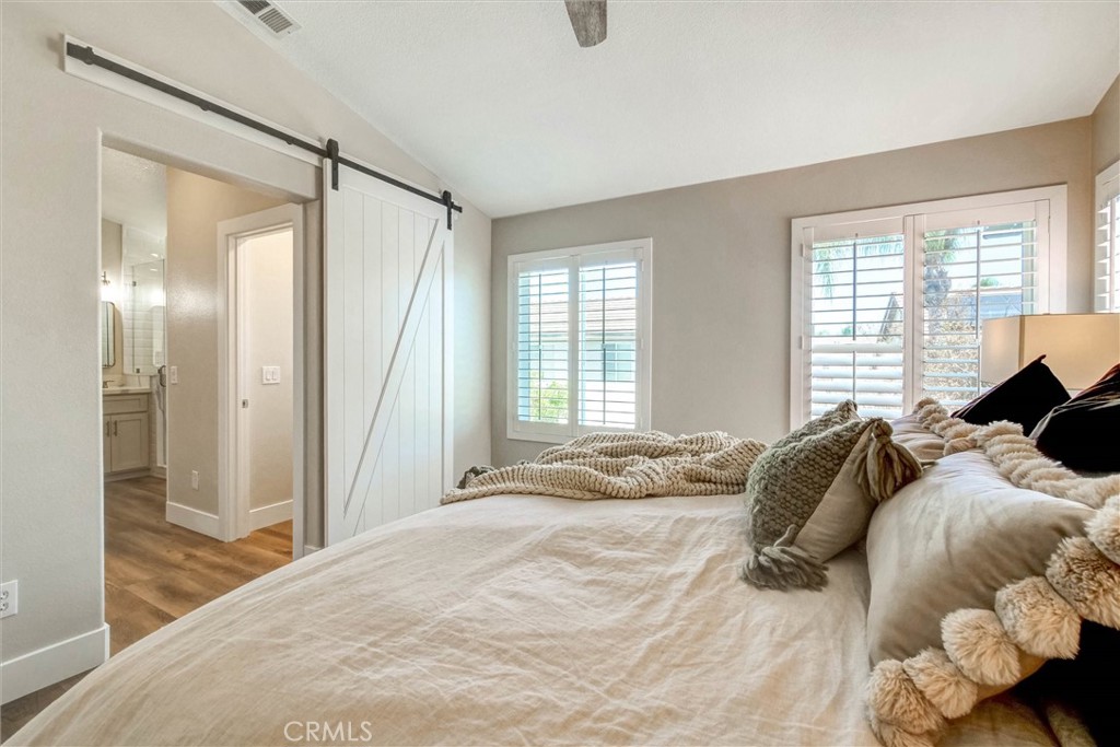 5846 Mimosa Court Property Photo 11